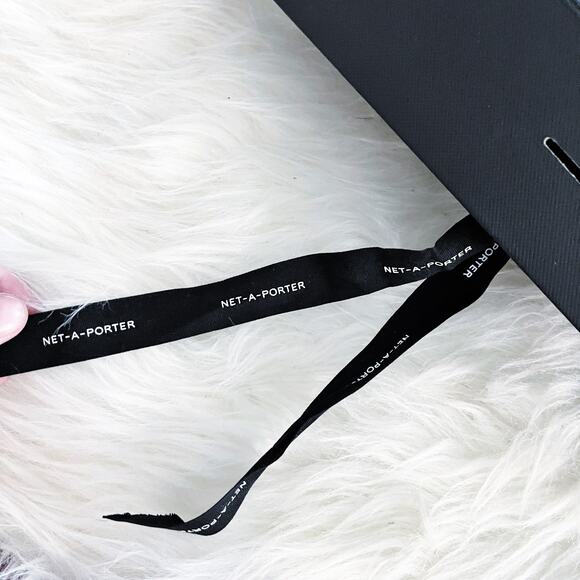 Net-A-Porter Empty Gift Box - Picture 3 of 8